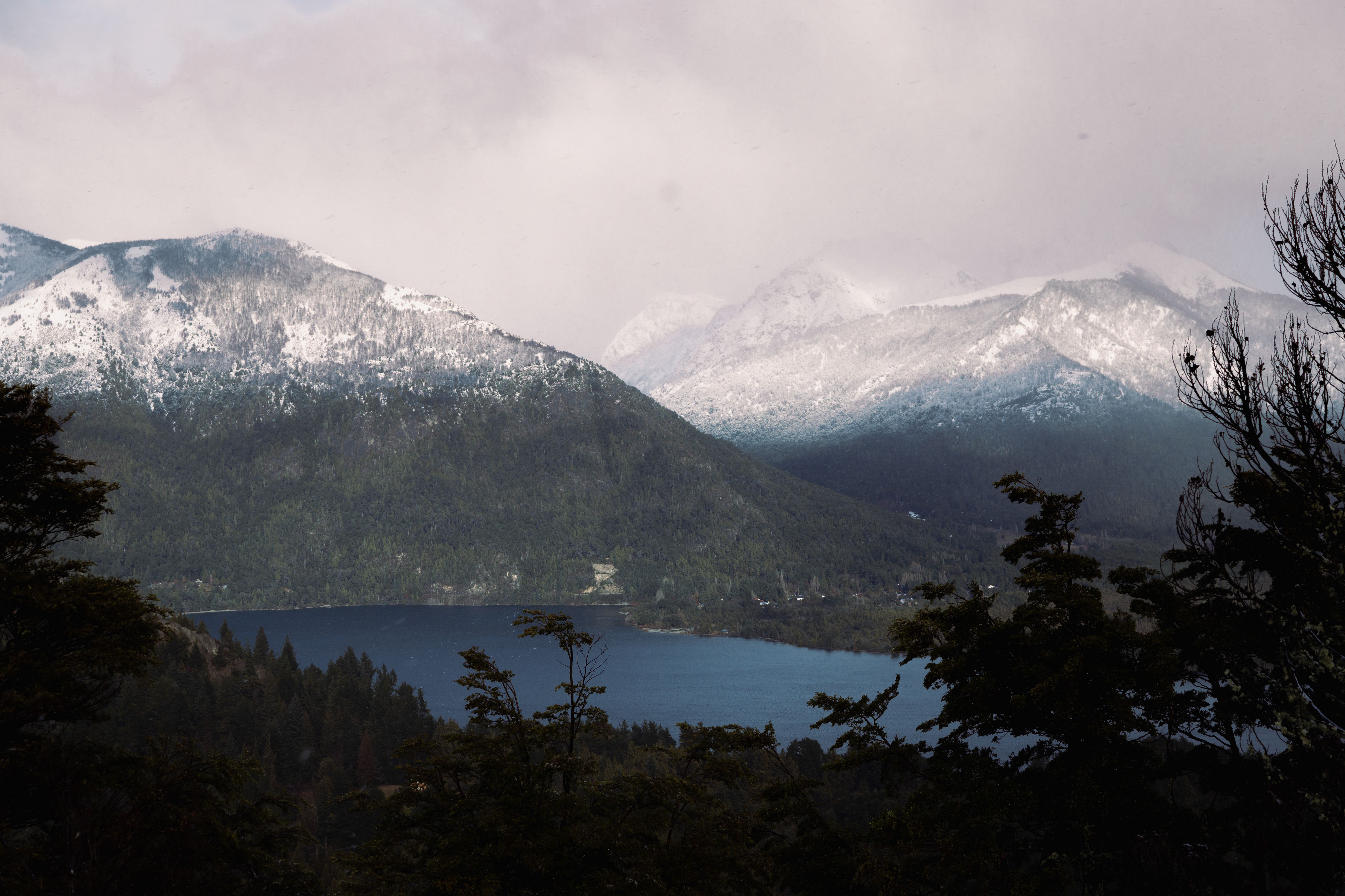 Озеро Науэль-Уапи — спокойная среда для изучения страны Озеро Науэль-Уапи — спокойная среда для изучения страны